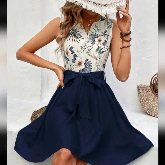 Summer Vacation Style Tropical Plant PrintNotch V-Neck Sleeveless Simple Dress - Picture 5 of 5